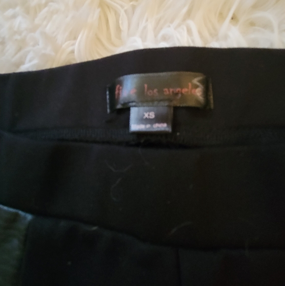 Ladies extra small black leggings with leather look n side panels - Picture 2 of 4